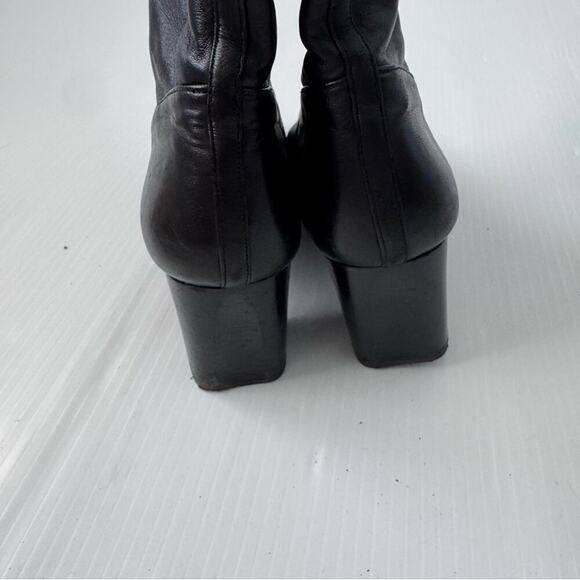Stuart Weitzman leather knee high pull on heeled boots black size 9.5 - Picture 10 of 17
